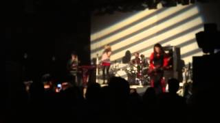 HollySiz &quot;OK&quot; live - Lyon 2014