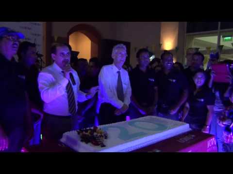 UOWD 20th Anniversary Celebration - Cake Cutting