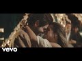 Alejandro González - Hasta Viejitos (Video Oficial) ft. Carlos Vives Alejandro González - Hasta Viejitos (Video Oficial) ft. Carlos Vives