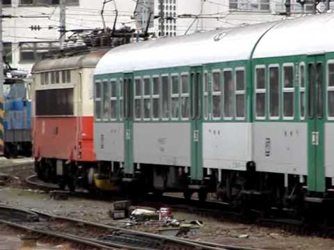 Vlaky Brno: přijíždějící PLECHÁČ 242 221 - 0, 1.6.2010