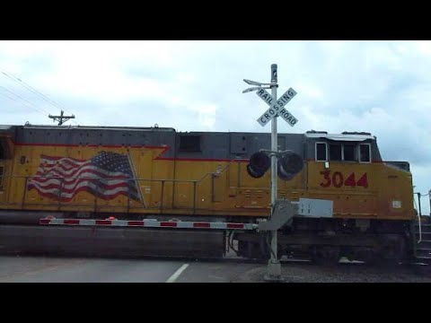 UP 3044 South MSSNP Medford MN (7-6-2021)