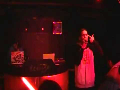 Don Diegoh freestyle durante un live (acrobax)