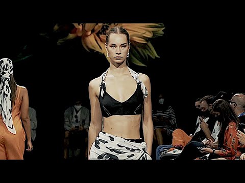 CAROLINA MACHADO ModaLisboa Spring 2022 Lisbon - Fashion Channel