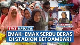 Emak-emak Serbu Beras di Stadion Betoambari Baubau, Rela Antre Demi Pangan Murah Jelang Ramadhan