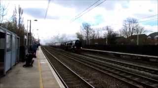 preview picture of video 'SR West Country Pacific 34046 Braunton  Kings Cross - Peak Rail passing Welham Green 23/03/2014'