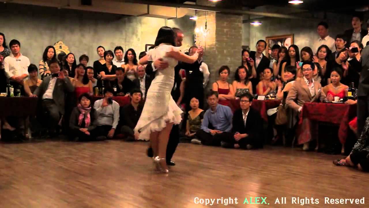 OTONO III 2011-10-01 Cristina Sosa y Daniel Nacucchio - Grand Milonga 04.mp4