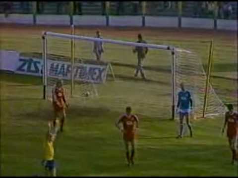 1988 89 UEFA dac osters goal3 takac