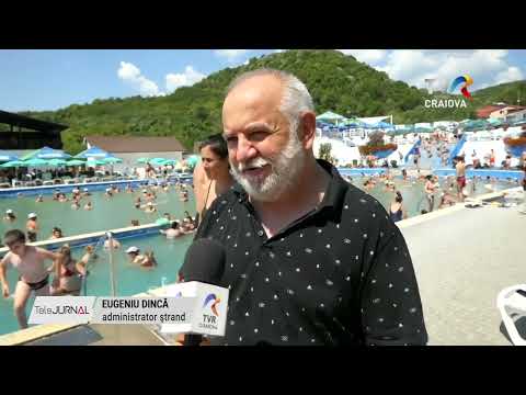 OLTENII AU LUAT CU ASALT ŞTRANDUL DE LA OCNELE MARI