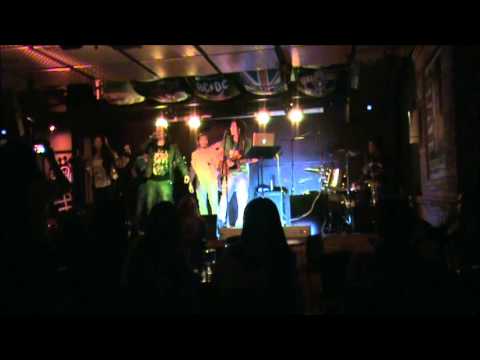 Julian Cadosch, Martinika, Junior Sambo - Latinoamerican Brothres // En vivo @LA Hamburgueseria