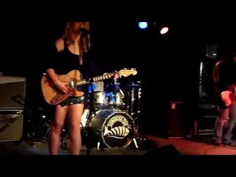 Samantha Fish 12/19/14 live at Jim Porter's Good Time Emporium, Louisville, KY