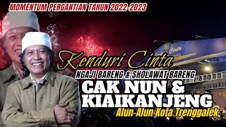 Download lagu Kemeriahan pergantian tahun bersama Cak Nun di Alun-alun Trenggalek mp3