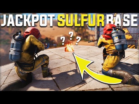 RAIDING OUR NEIGHBOURS RICH OCEAN BASE FOR JACKPOT SULFUR LOOT - Rust Survival Gameplay | S19-E2