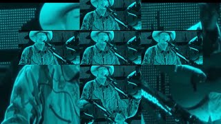 Alan Jackson ☮☮  Silent Night  ☮☮  Lyrics Texas