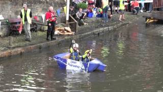 preview picture of video 'Linlithgow Canal Boat Race Part 2'