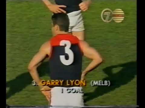 Garry Lyon - Melbourne - 2 goals v St Kilda - 1993 Round 14 - VFL Park - AFL