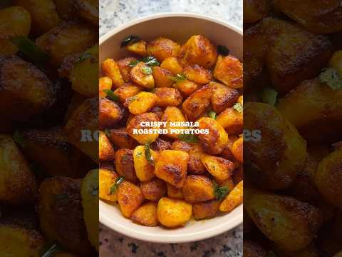 CRISPY MASALA ROASTED POTATOES🥵 #roastedpotatoes #potatoes #christmas #recipes #vegan #indianfood