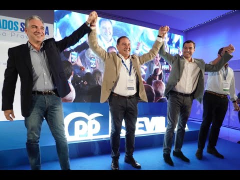 Elías Bendodo y Juanma Moreno clausuran el XVI Congreso del PP de Sevilla.