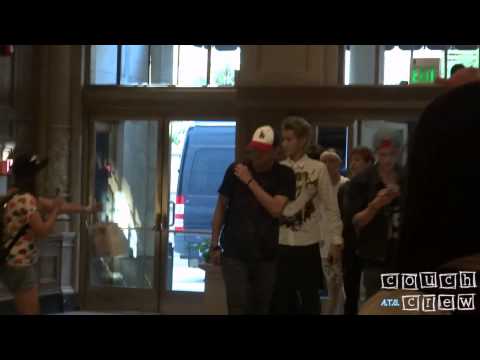 130824 EXO #2 @ the hotel