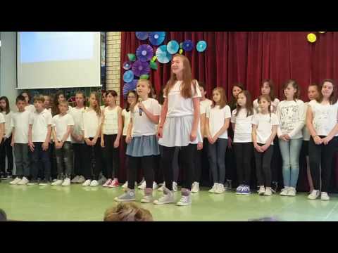 Laura &Zara Vidović "Samo je nebo nama granica"
