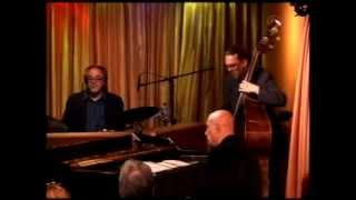 David Bowie's Pianist Mike Garson playing Hello Young Lovers