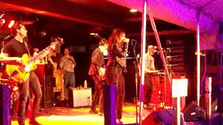 SORAIA - "Have Love, Will Travel" Anthony Renzulli Guitar Flip