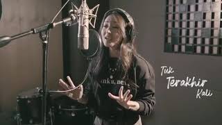 Download lagu natasha wilona-cinta takkan kembali (cuplikan vidio) mp3