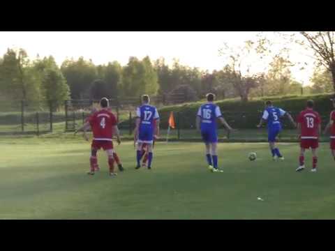 Sęp - Jabłonianka Jabłonna Lacka: zamieszanie pod bramką Jabłonianki i uderzenie Piotrka Mądrego