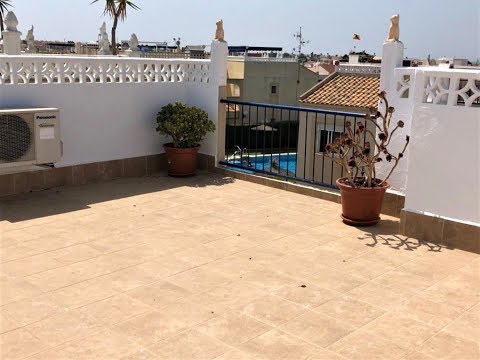 121031: Fully Refurbished Top Floor Apartment