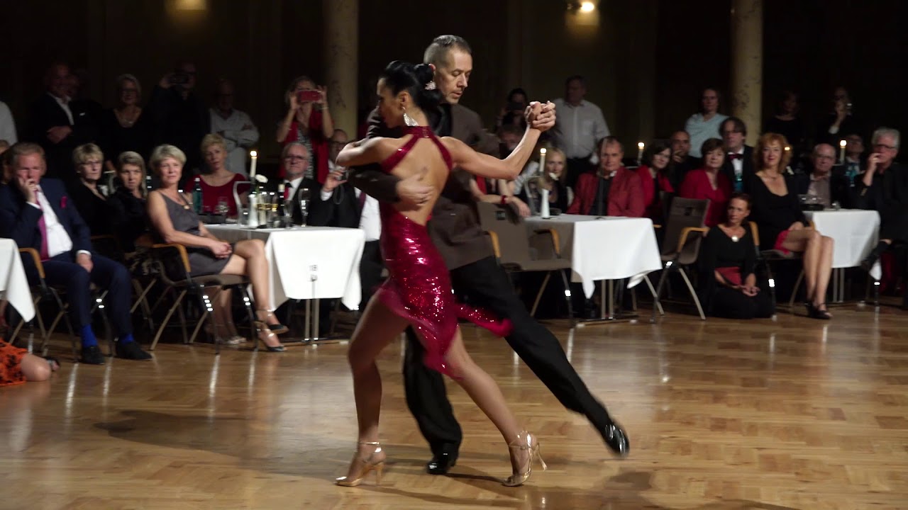 Paula Duarte & Michael "El Gato" Nadtochi // Patético