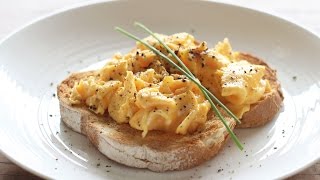 How to make Scrambled Eggs | Perfect Fluffy Scrambled Eggs Recipe