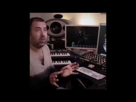MARK DYNAMIX interviews Techno Artist/DJ DAVE CLARKE (2003) 12min