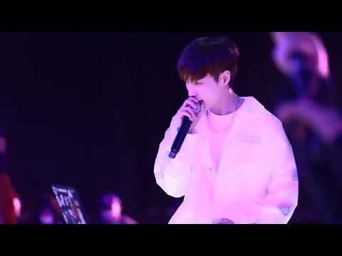 [OFFICIAL] 190202 Studio Weibo Update with Lay