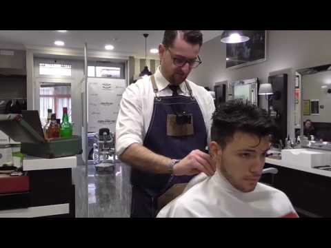 Marino barber shop Tutorial taglio old school, razor fade ,a macchinetta.