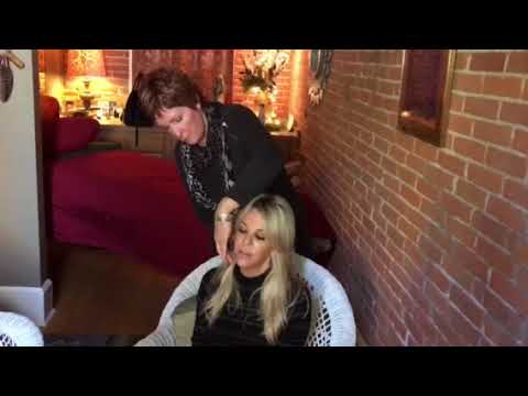ForeverHer learns about Energy Healing with Elaine Grohman