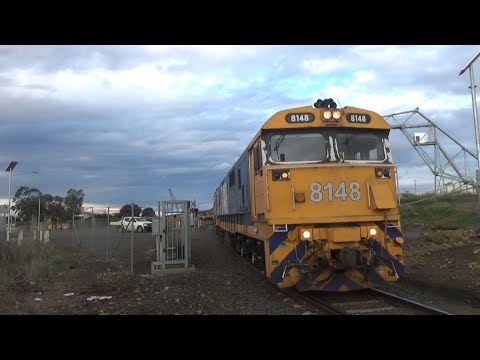 Pacific National 8148, 8109 7737V Grain Departing Geelong Grain Loop