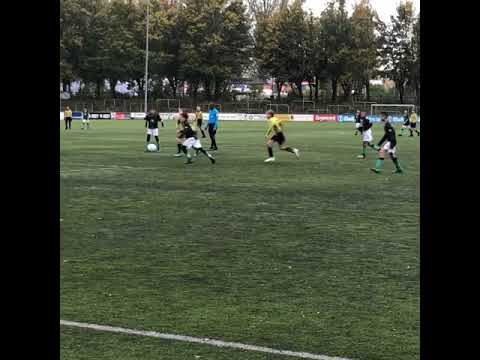 Rodorigo speelt met J013 van DHC