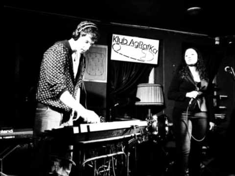 Renegade - Julya & taktyczny wojtek