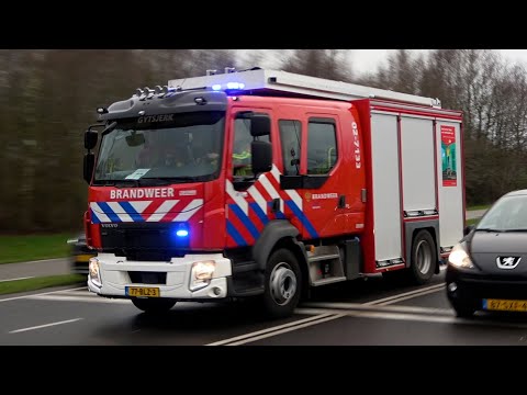 P 1, Brandweer Gytsjerk [TS 02-7133] naar grote dakbrand Kingmastate Leeuwarden