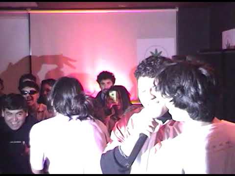 gacelasheladas - Yen2! con phanito! & solosantiago en vivo (Primer concierto de BLEM$)