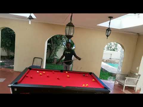 Lukomwa Azali 'Hazard'...