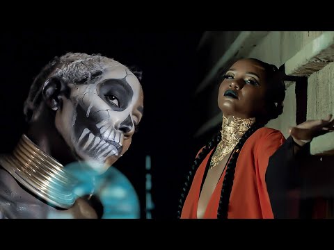 CÉLINE BARCLAY - On Meurt Ici #OMI