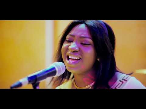 Okizzy - Christmas is Here (Official Video)