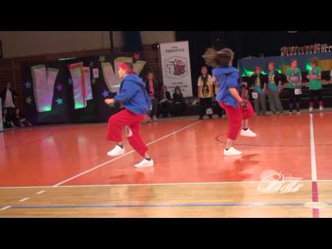 OMP Freestyle Twardogóra 2010 - hip hop duety do 11 lat.mpg