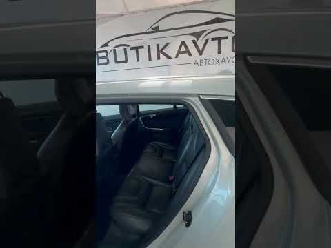 фото volvo v60 i 0