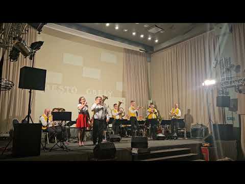 Sourozenci Baťkovi, Vlado Kumpan a Kumpanovi muzikanti - Zatoč sa kohútku