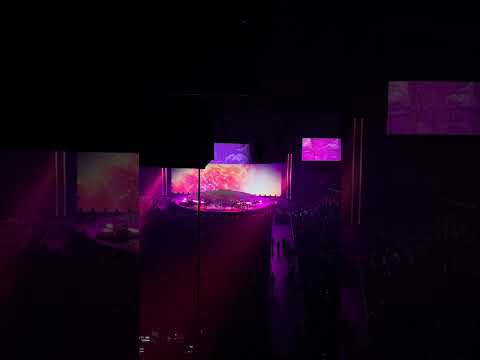 Golden Hour - Kacey Musgraves (Live at Prudential Center) 9-9-24 Deeper Well Tour