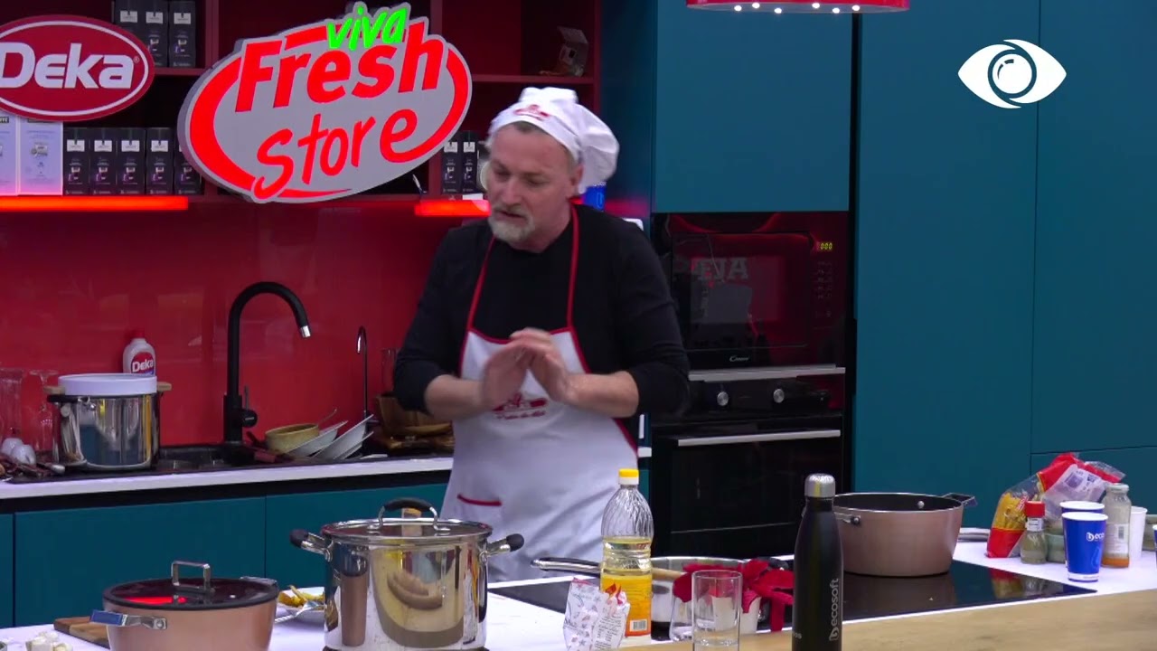 Genti bërtet në kuzhinë: Bukën time mos e prek!