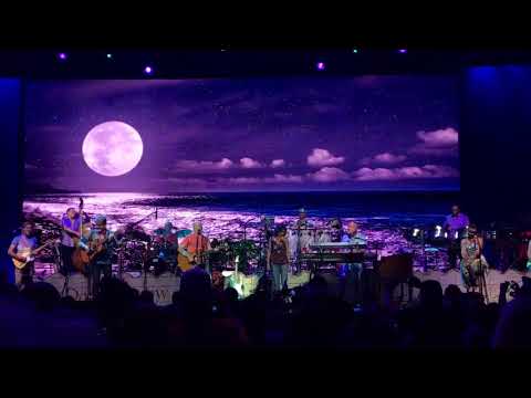 Jimmy Buffett with Sarah McLachlan, “A Pirate Looks at 40” (Oct. 13, 2017, Rogers Arena, Vancouver)