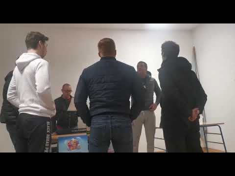 Klapa Polivera - Omili mi u selu divojka