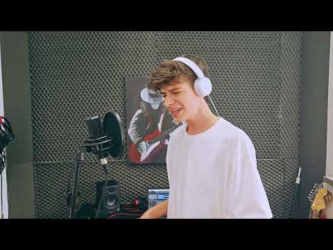 Miłosz Zarzeka -  Skyfall